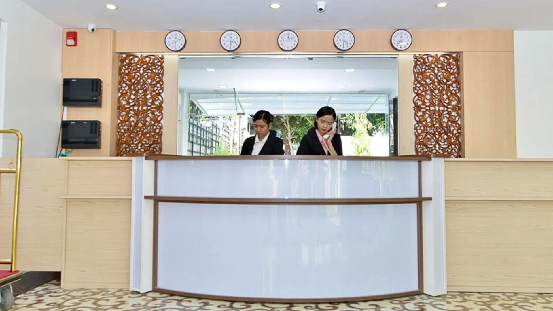 Serene Valley Hotel Yangon 3*,  Myanmar